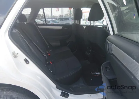 2018 Subaru Outback 2.5I Premium z USA, uszkodzony, nr VIN 4S4BSACC9J3335266